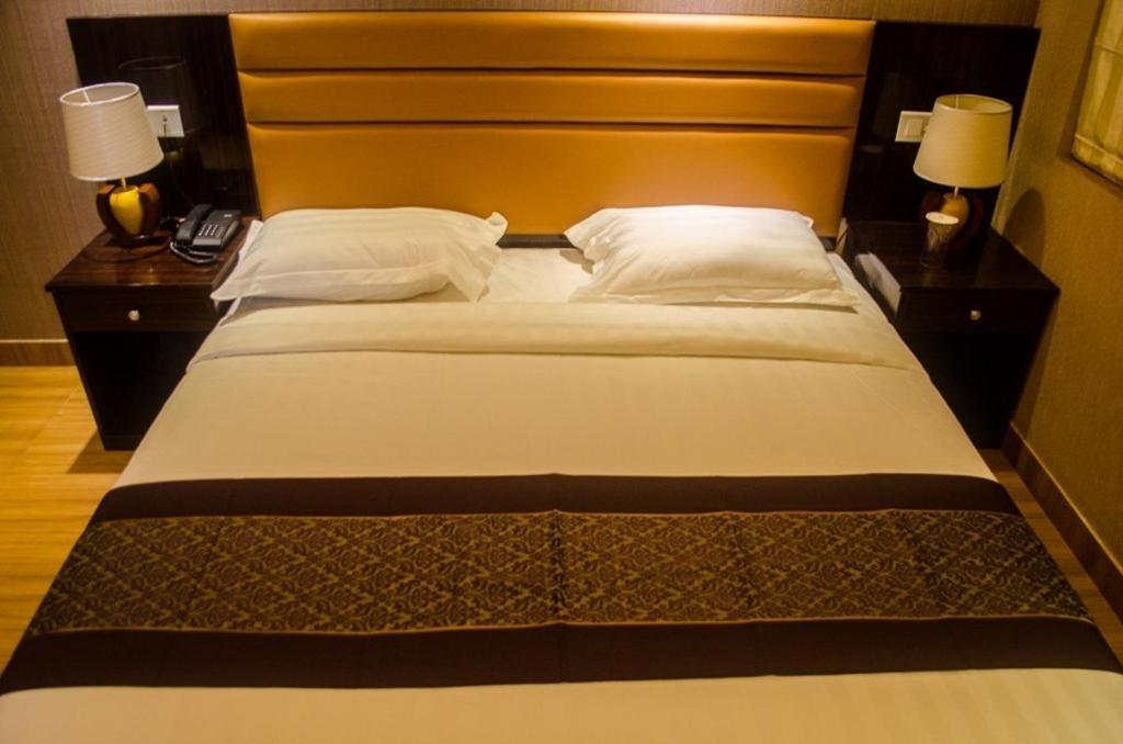 Hotel Comfotel Kalkutta Kültér fotó