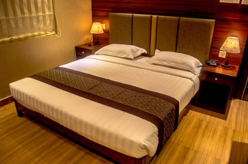 Hotel Comfotel Kalkutta Kültér fotó