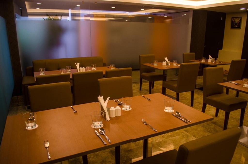 Hotel Comfotel Kalkutta Kültér fotó