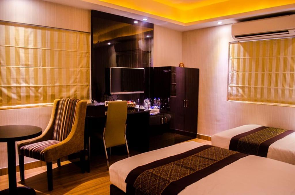 Hotel Comfotel Kalkutta Kültér fotó