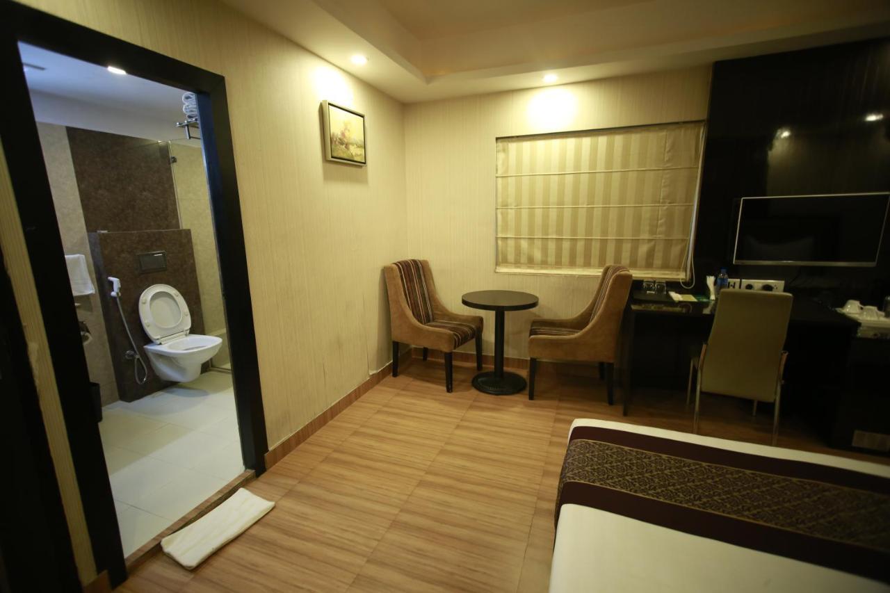 Hotel Comfotel Kalkutta Kültér fotó