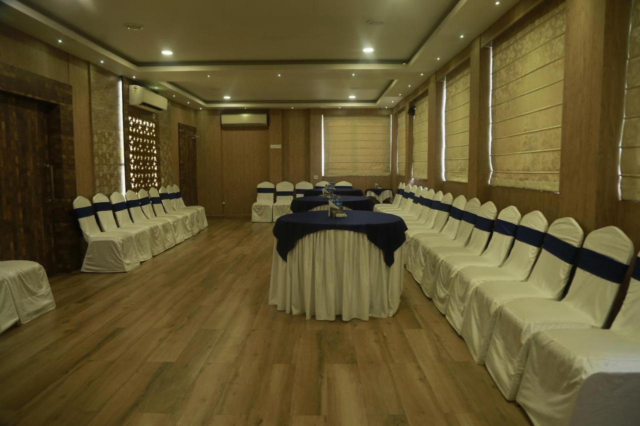 Hotel Comfotel Kalkutta Kültér fotó
